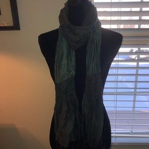 Scarf with 3 shades of greens